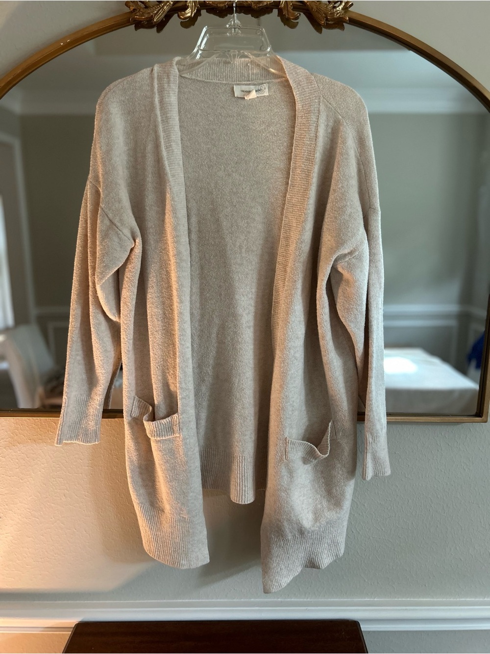 Treasure & Bond Light Beige Open-Front Cardigan
